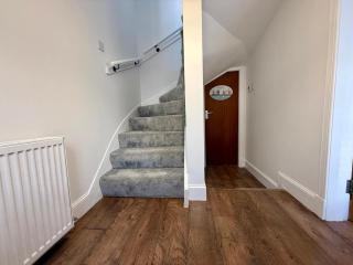 Sea Breeze Cottage short walk to the beach, Nairn - 1