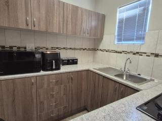 Mistys Apartment Durbanville - 3