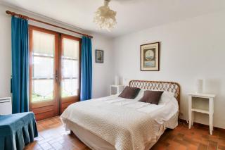 Villa pour 10 avec piscine et jardin - 2
