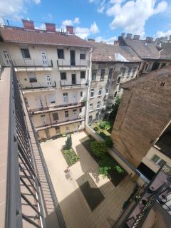 Rottenbiller Gardens 5 - Budapest - 1