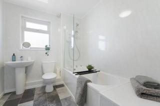 Charming 3BR in Blyth - 5