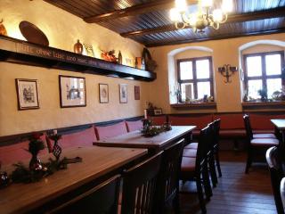 Altstadt Apartment Zittau - stilvolle familienfreundliche Ferienwohnung 78qm am Zittauer Museum und Zittauer Gebirge im Herzen der Oberlausitz mit eigenem Parkplatz ideal zum Wandern im Dreiländereck - Zittau - 9