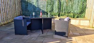 Cosy 3 bedroom Family Home-Large garden-Patio-Wifi - Swansea - 3