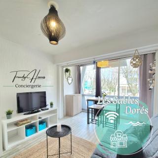 Joli studio dans résidence de 1er ligne à 2 min a pied des plages et commerces - La Grande-Motte - 0