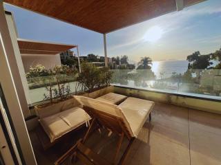 Modern apartment - parking, pool and beach access - Vlora - 0