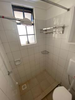 Comfy and convenient guest room - 9