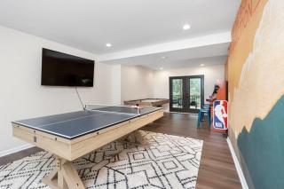 New Build, GameRoom, HotTub MiniGolf, FirePit - Massanutten - 8