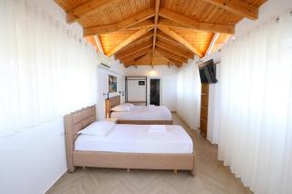 Hotel Golden Oak - 1