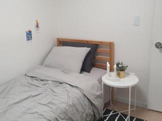 32 hongdae station 30 sec 3 room lovey house beam - Seul - 1