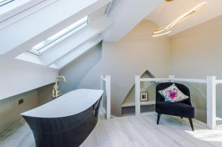 Incredible Home Driveway Piano Workspace - Saltaire - 7