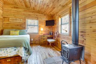Walk to White River Cotter Cabin with Fire Pit! - Cotter - 4