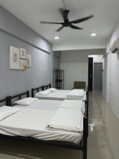 Modern & Cozy Home Stay - Kampar - 0