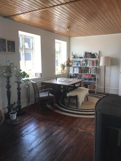 Cozy little townhouse with small garden and sea view - Svaneke - 5