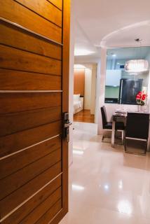 Beverly 33 Serviced Suites by PROMPT HOLIDAY HOME - Bangkok - 4