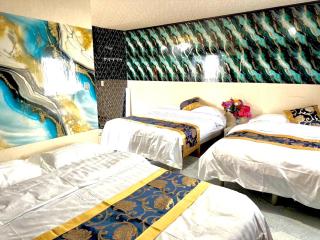 Mito Houses 20 or 27 Pax - Bus & Breakfast Options - Osaka - 4