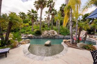Private Heated Pool, Hottub, Outdoor Kitchen, Mini Golf in Oceanside - Oceanside - 2
