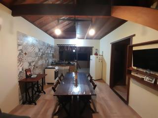 Casa com Churrasqueira - 5