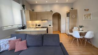 Elegant Glyfada Apartment-private Garden-Near METRO - Athènes - 8