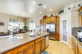 Lake View and Games Spacious Oasis in Lake Havasu! - Lake Havasu City - 1