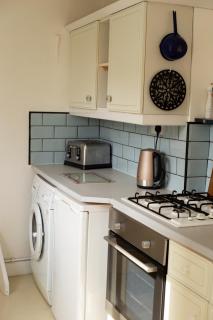 Half Moon House - Timeless Charm With Sea Views - Scarborough - 3