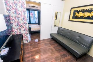 Royal Polo club Air condo Makati Swim Gym Park 300 mbps - 1