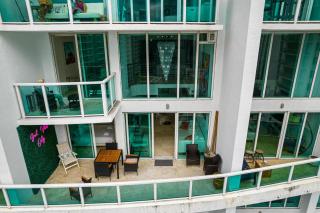 Center of Brickell, GARAGE PARKING, Sleep 6, Nightlife - Miami - 9