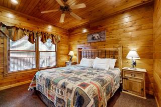 Easy Livin - Gatlinburg - 1