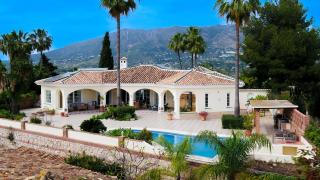 Luxury villa overlooking Fuengirola - Ref 86 - Santa Fe de los Boliches - 0