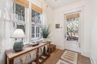 Beautiful WaterColor Home Across From Cerulean Park 5BR 4,5BTH Carriage House home - 1