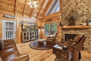 Campfire Dreams, where cozy moments and mountain memories await! - Pigeon Forge - 3