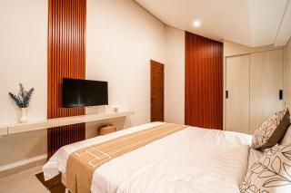 Modern Tropical Villa in Seminyak 2BR, Private Pool with Rice Field View - Seminyak - 6