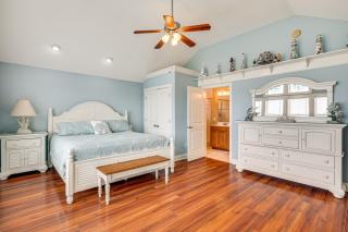 Steps to Beach Gem with Views and Dock in Oak Island - Oak Island - 2