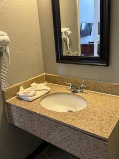 Fairbridge Inn express - 2