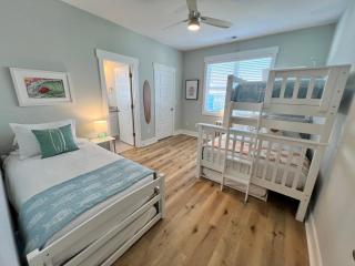 The Longboard Lodge by Carolina Beach Realty - Carolina Beach - 5