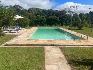 Chacara com fogueira e piscina em meio a natureza - 1