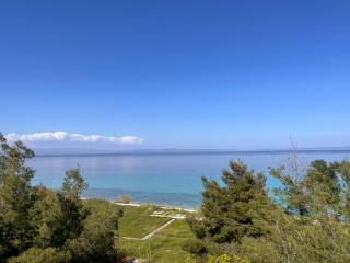 First in the sea with amazing view house - Kriopigi - 9