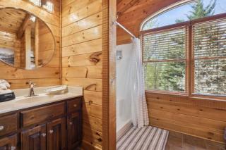 Falling Leaf Hideaway – Alpine Mountain Village Cabin with Hot Tub, Theater, Game Room, Pools! - Pigeon Forge - 2