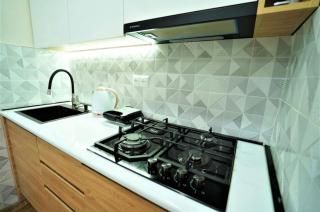 Cozy Apartment Near Holiday Inn - Tbilisi - 1