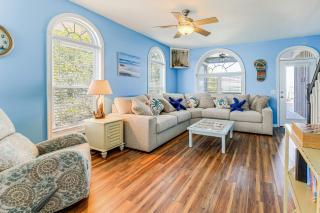 Waterfront Emerald Isle Home with Dock Access! - Emerald Isle - 8