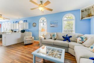 Waterfront Emerald Isle Home with Dock Access! - Emerald Isle - 5