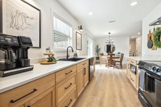 Good Morgen Haus-2 Mi to UofA & 3 Mi to DT - Fayetteville - 2