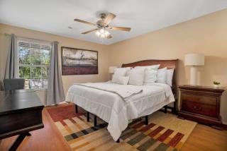 Fayetteville Getaway - 6