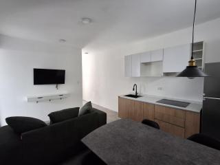 Your Refuge in Zona Tec Light, Ventilation and Comfort - Monterrey - 6