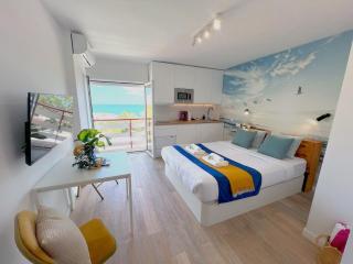 Evans Realty BZ Estudio & Piscina & Centro & Playa - Benalmádena - 4