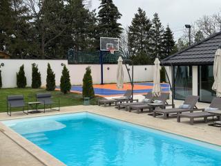 The Crown Pool Villa - Belgrado - 6