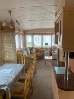 Caravan by the Sea R30 - 1