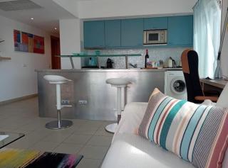 Marina Apartment with Pool Access - Lagos - 5