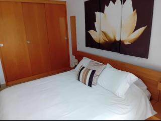 Marina Apartment with Pool Access - Lagos - 2