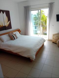 Marina Apartment with Pool Access - Lagos - 1