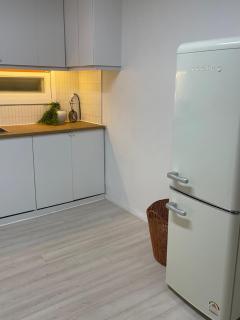 Parking available, luxury apartment within a 5-minute walk to Hongdae, Hapjeong, Mangwon, and Mangwon Market - 5